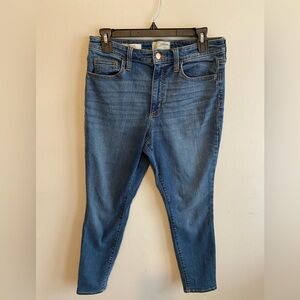 Universal Thread Blue Skinny Jeans